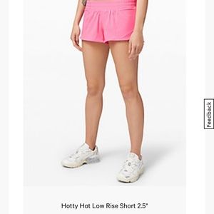 Lululemon Low Rise Hotty Hot short